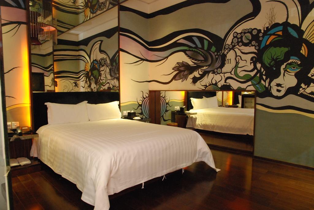 דונגגואן 东莞君兰酒店 Grand Land Hotel מראה חיצוני תמונה