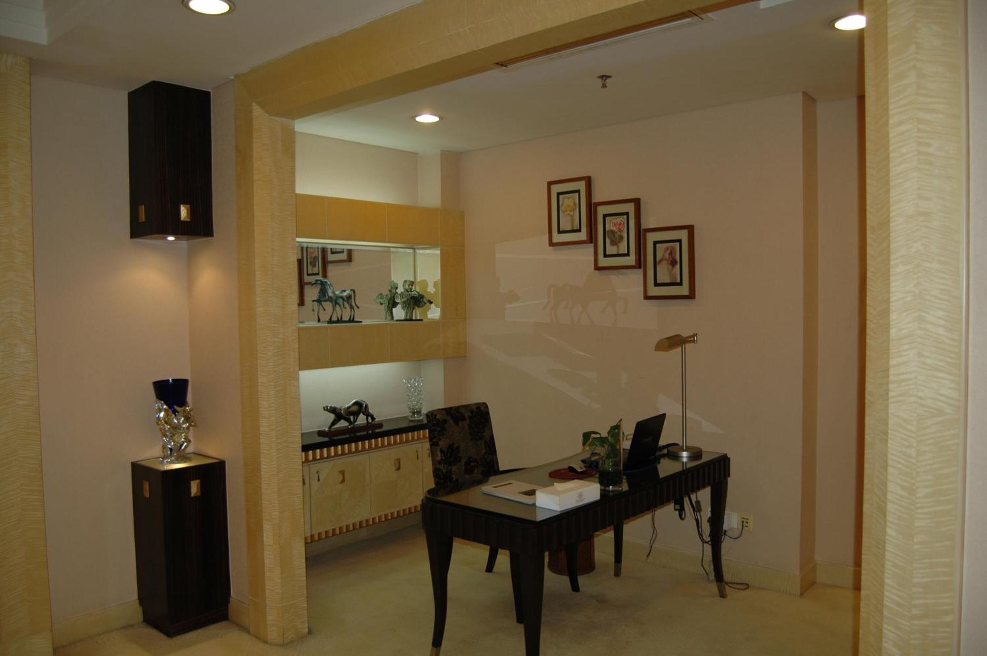 דונגגואן 东莞君兰酒店 Grand Land Hotel מראה חיצוני תמונה