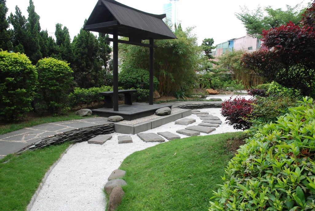 דונגגואן 东莞君兰酒店 Grand Land Hotel מראה חיצוני תמונה