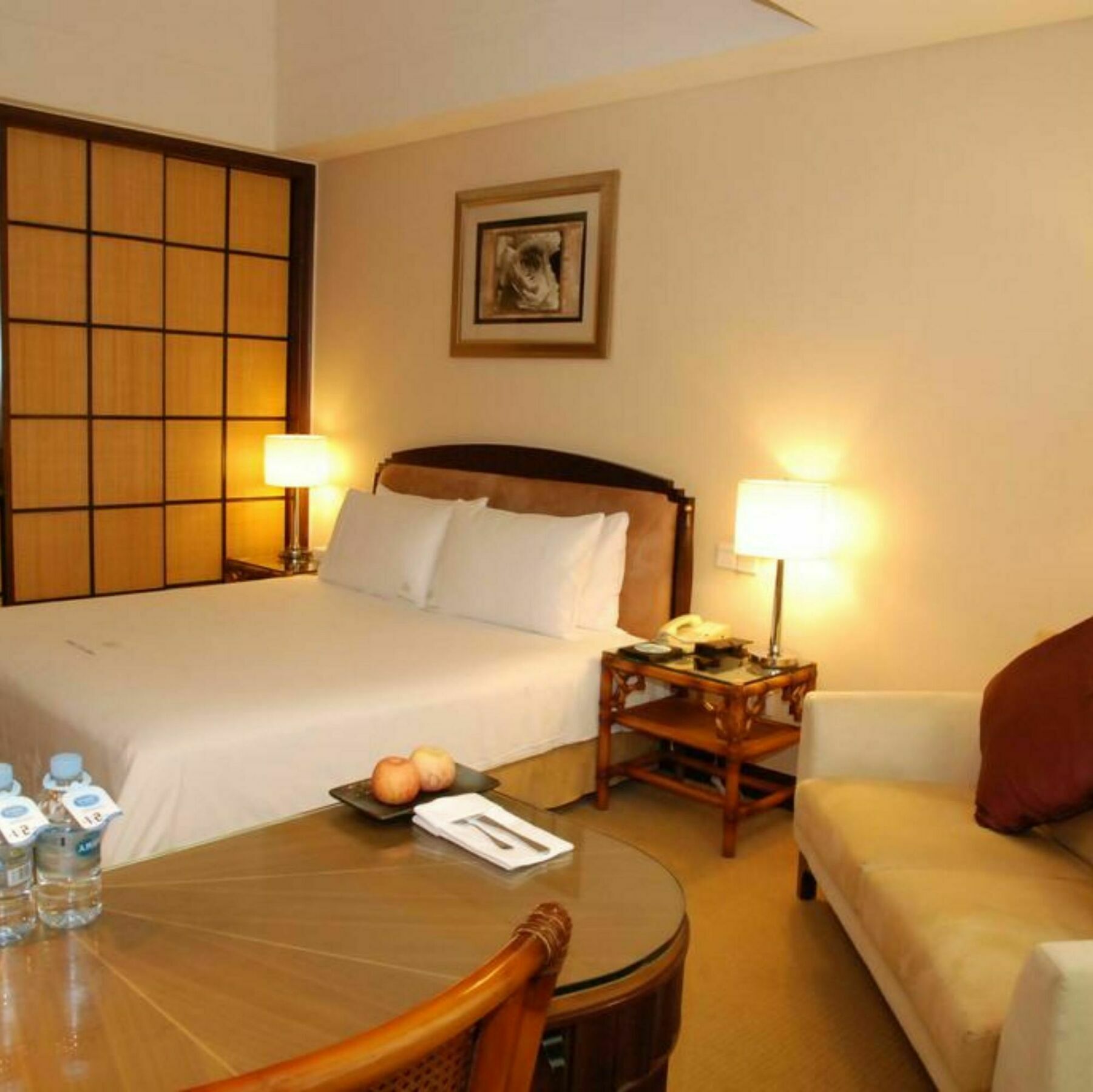דונגגואן 东莞君兰酒店 Grand Land Hotel מראה חיצוני תמונה