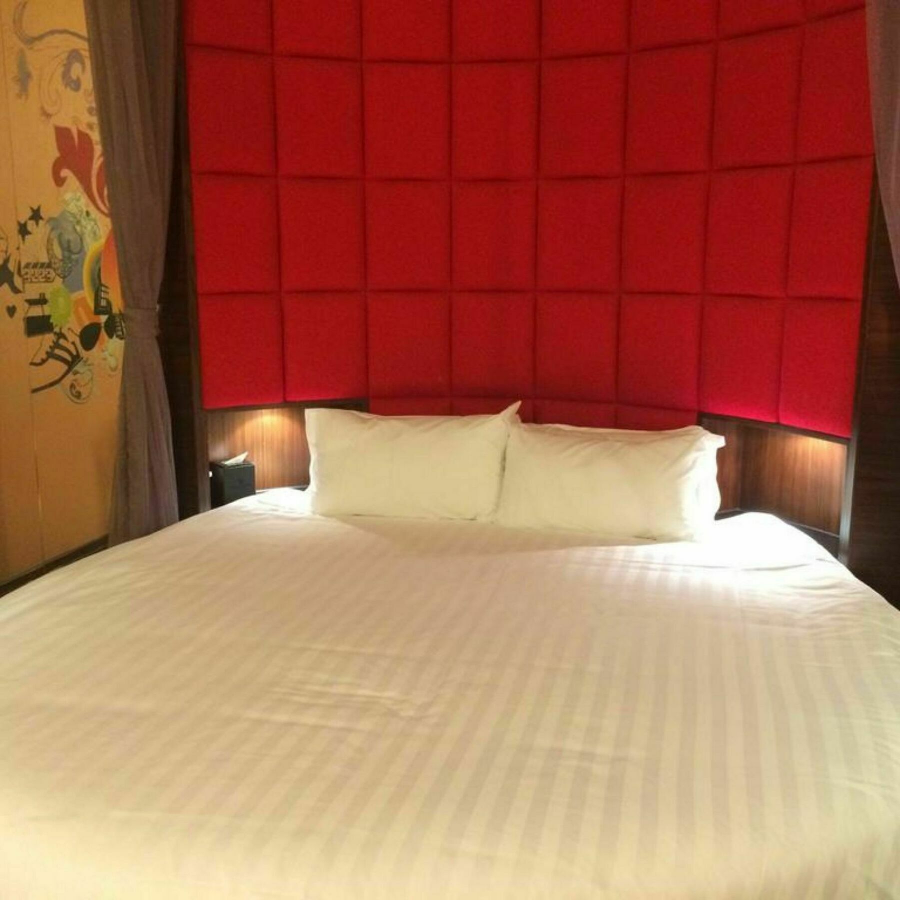 דונגגואן 东莞君兰酒店 Grand Land Hotel מראה חיצוני תמונה