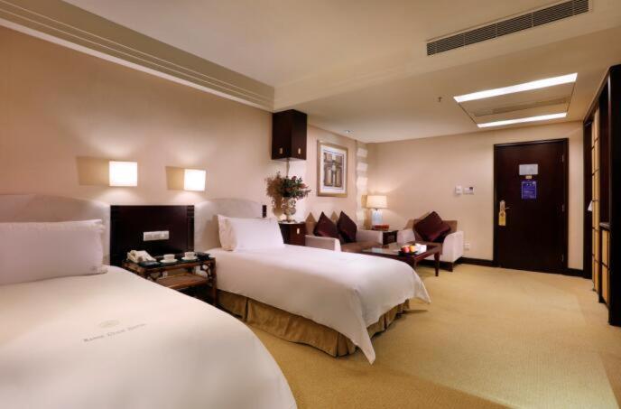 דונגגואן 东莞君兰酒店 Grand Land Hotel חדר תמונה
